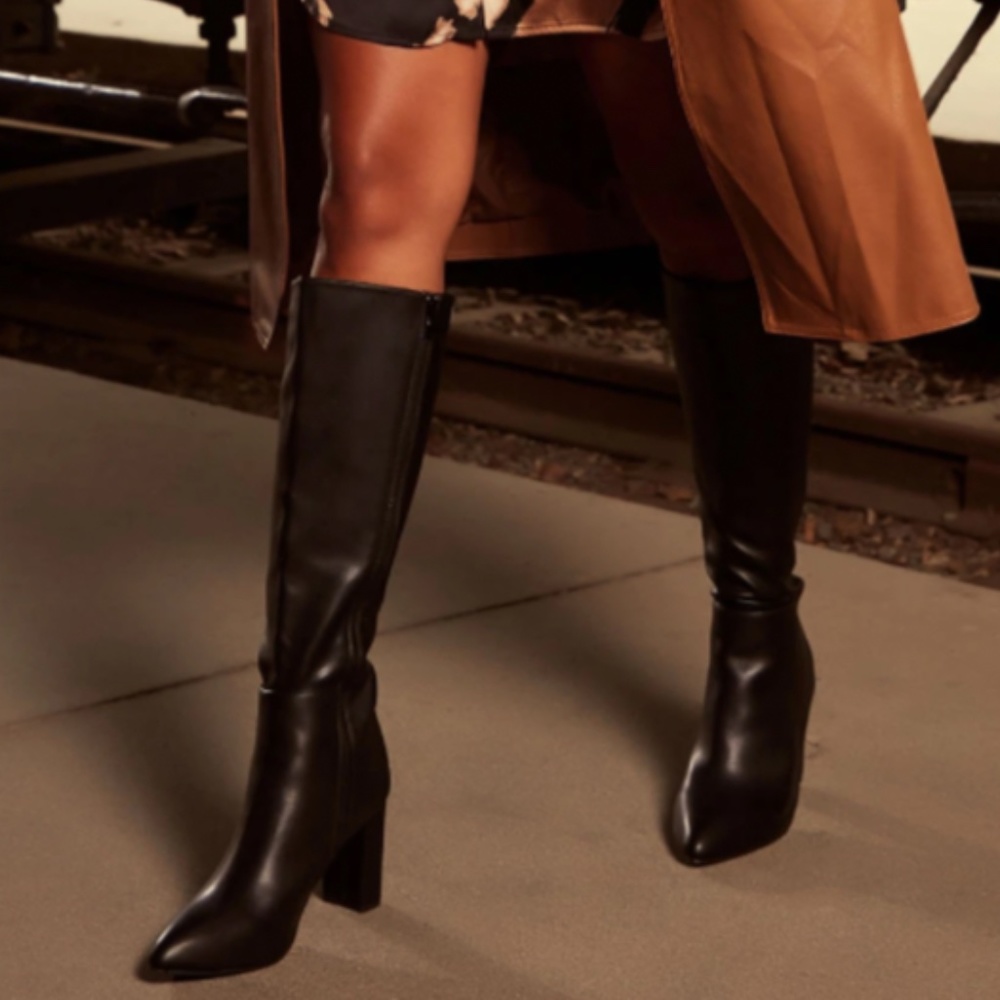 Restocked New Black Point Toe Knee High Chunky Heel Boots - Picture 3 of 4